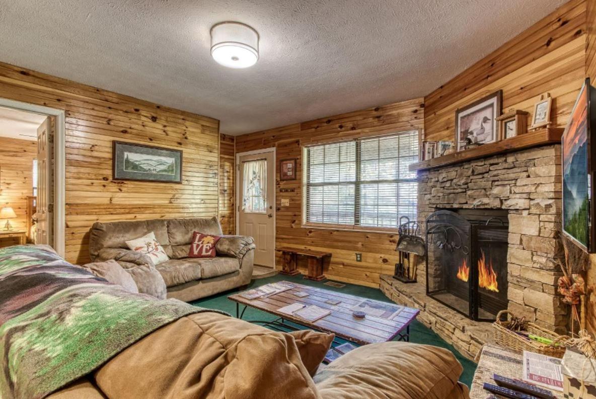 Sunset Ridge Cabin Pigeon Forge Exteriör bild